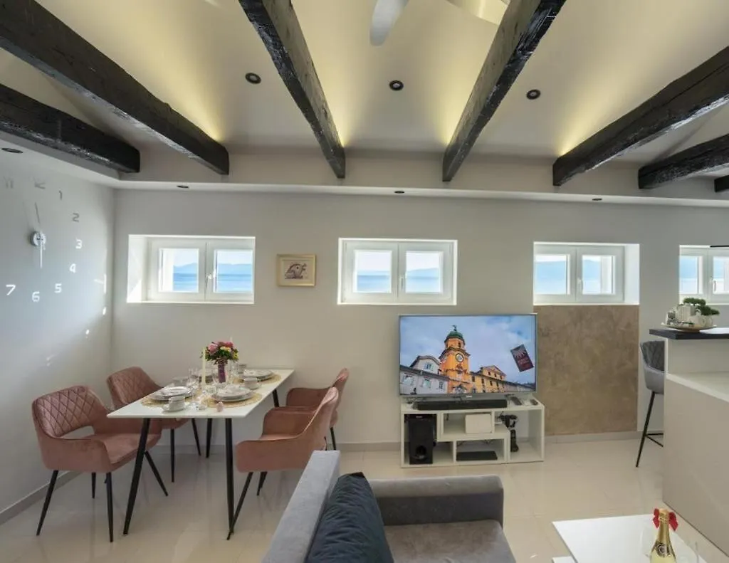 Apartment Royal Studio Rijeka Kroatien
