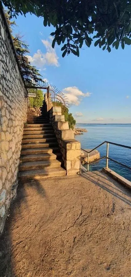 Apartment Royal Studio Rijeka 0*,  Kroatien