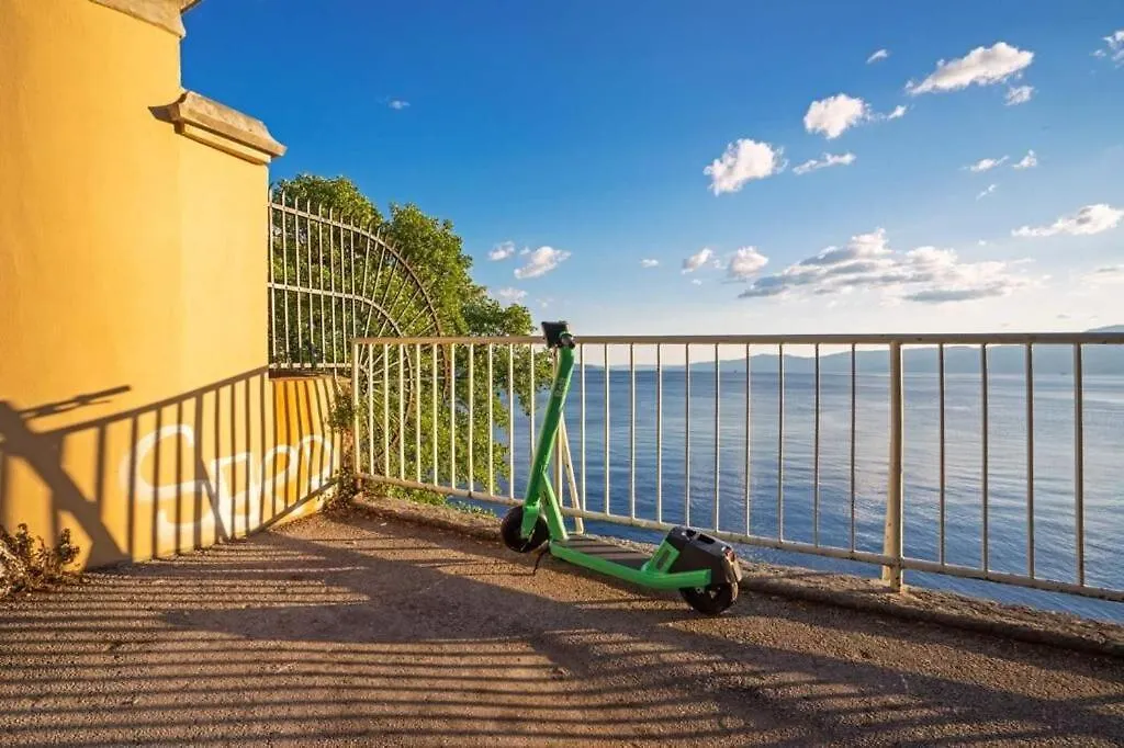 Apartment Royal Studio Rijeka