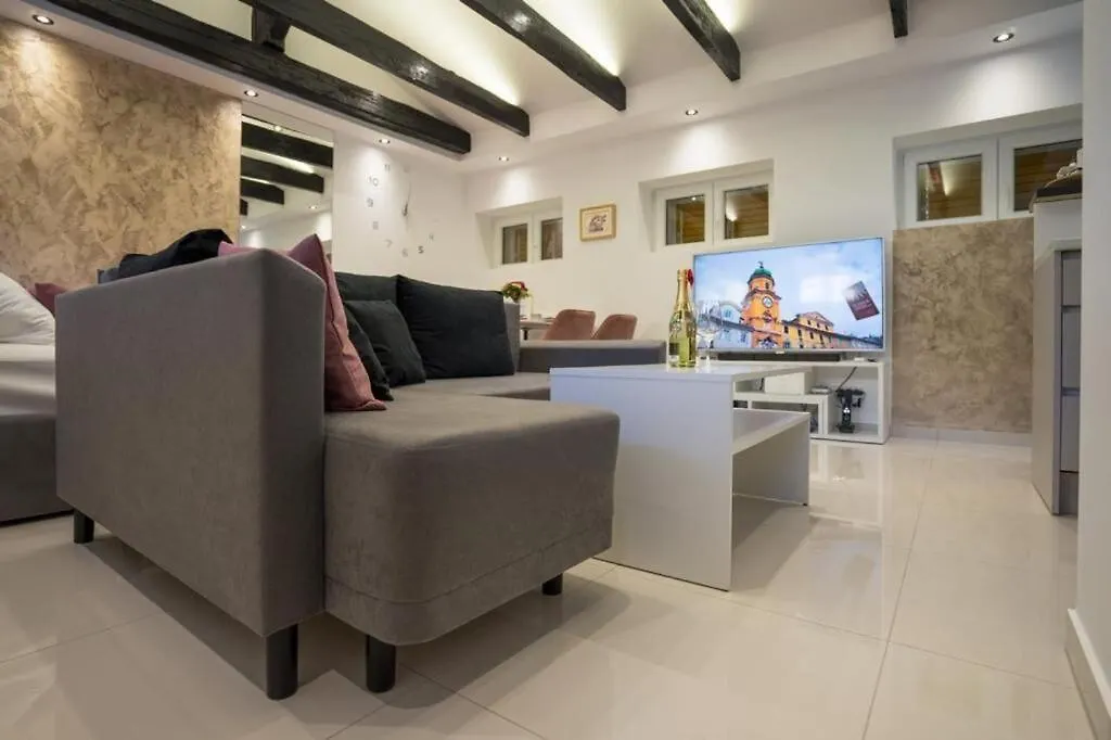 Apartment Royal Studio Rijeka Kroatien