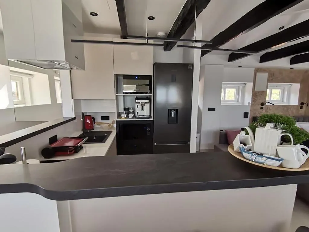 Apartment Royal Studio Rijeka